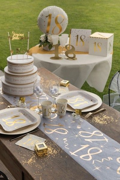 Chemin De Table Anniversaire Dore Age 40 Or