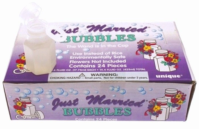 Fête de mariage : Lot de 12 Bouteilles de bulles de savon Vive les mariés -  8,98 €
