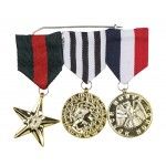 Lot de 3 Décorations Militaires Honneurs