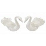 Lot de 2 Cygnes déco blancs avec paillettes et plumes 11cm